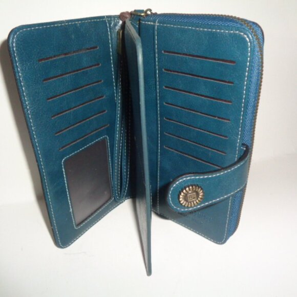 Charm Infinite Ladies Fashion Wristlet Wallet, Peacock Blue, New - Picture 2 of 5